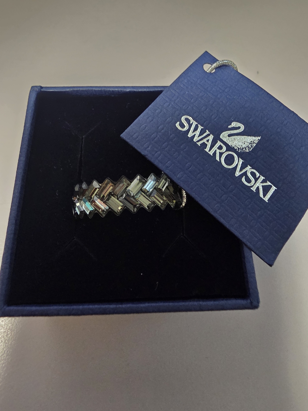 Swarovski Zigzag Crystal Ring - Iridescent